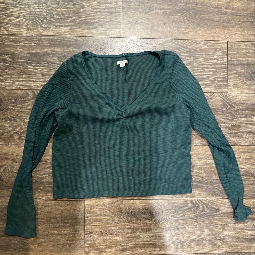 American Eagle Cropped long sleeve